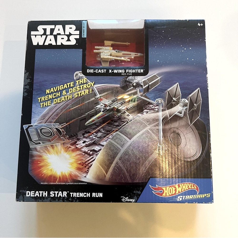 Hasbro Hotwheels Starwars Death Star Trench Run
